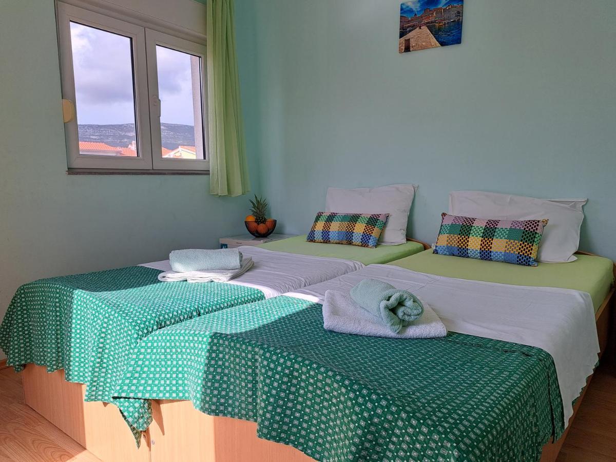 Apartment Penic Kaštela Exteriör bild