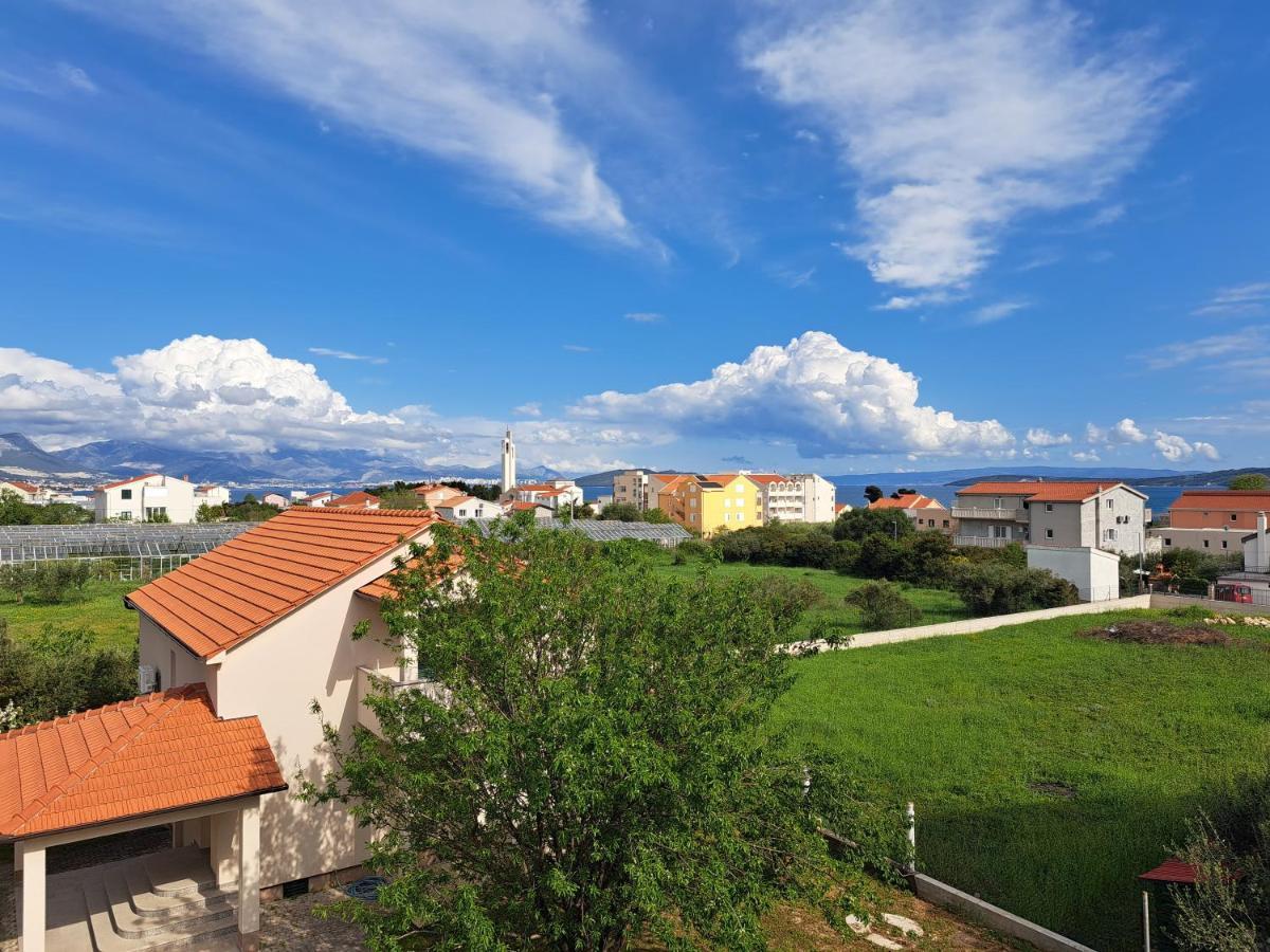 Apartment Penic Kaštela Exteriör bild